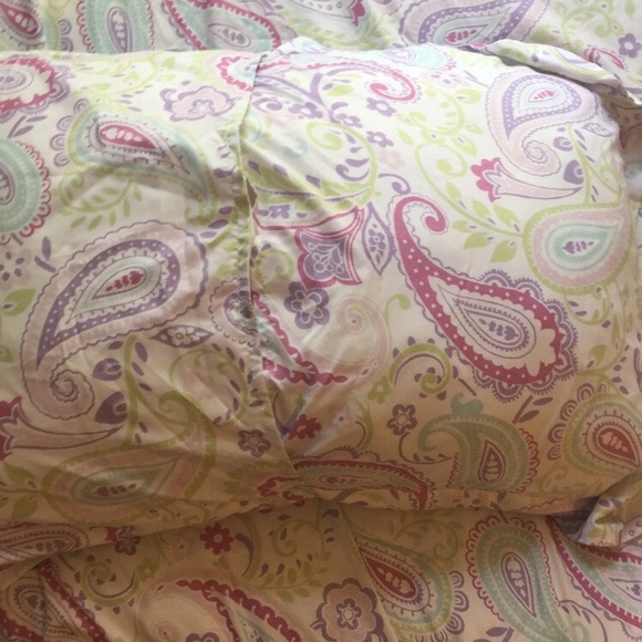 Twin Patterned Comforter - Picture 5 of 10